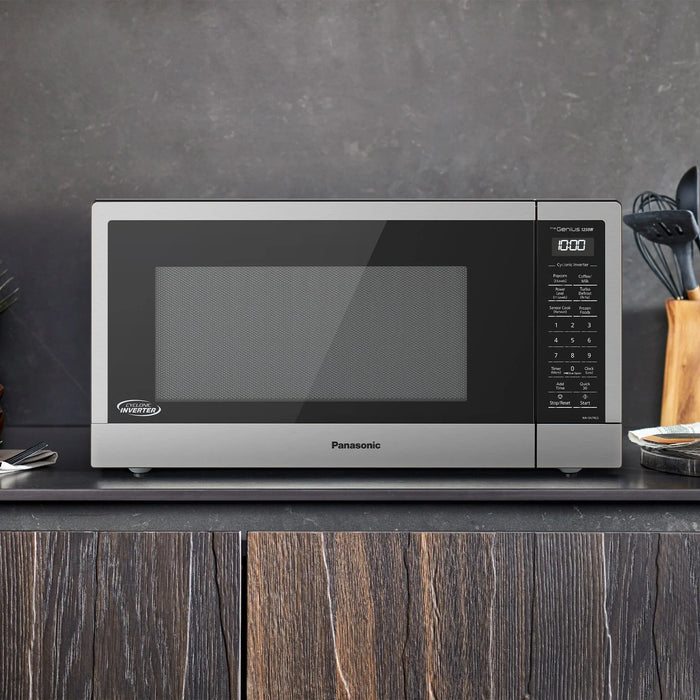 1.6 cu.ft. Countertop Cyclonic Wave Inverter Microwave Oven, 1250W -NN-SN76LS