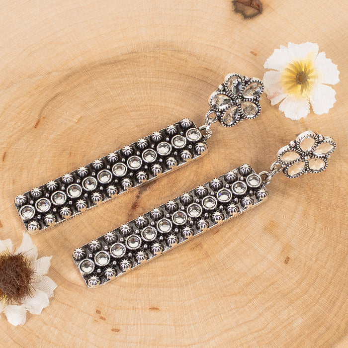 93432 - Western Bar Earrings - Clear