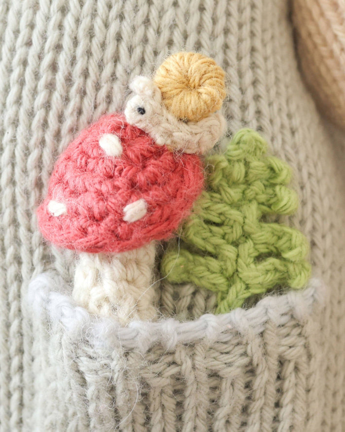 Cuddle + Kind Theo the Golden Puppy
