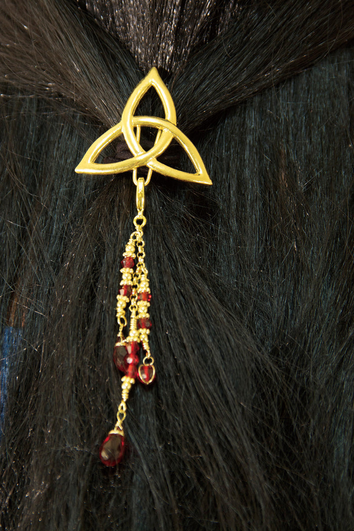 Model wearing Hair Hook – Gold Eternity with Bead Charm Ponytail Holder