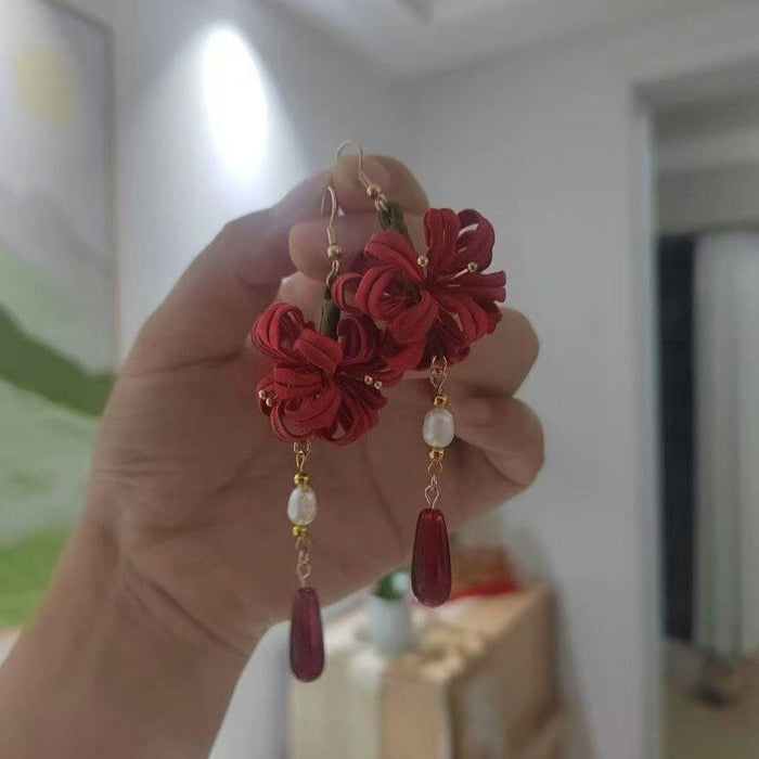 Handmade Chanhua Thread-Wrapped Spider Lily Earrings - Red Floral Dangles