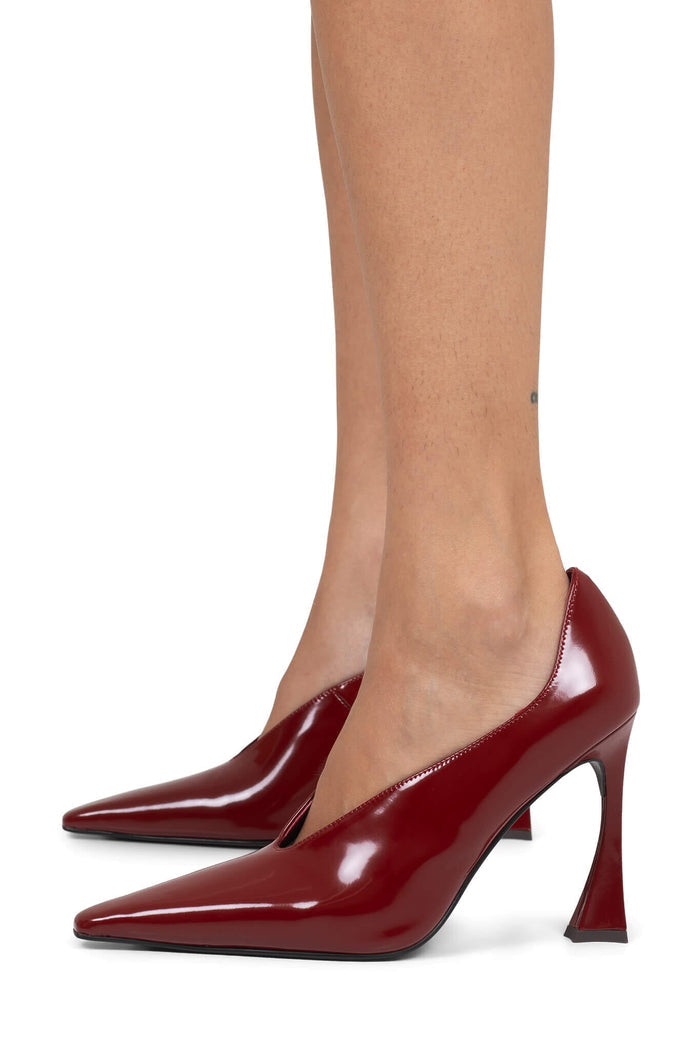 HINTS-H2 Jeffrey Campbell High-Heel Red Box