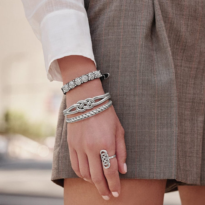 Interlok Twist Hinged Bangle