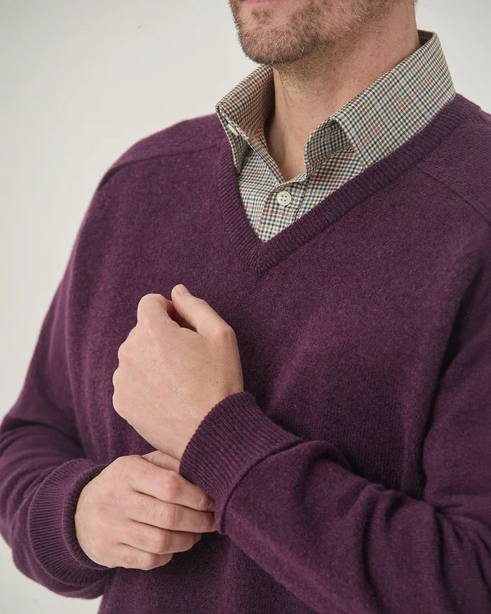Lambswool V Neck Jumper - Grape