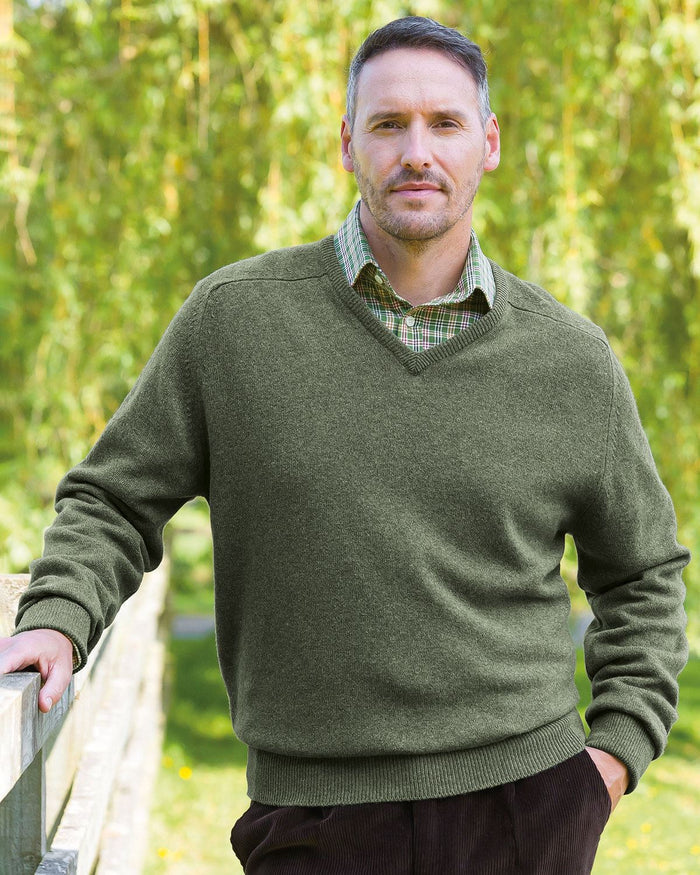 Lambswool V Neck Jumper - Lovat - Country Collection