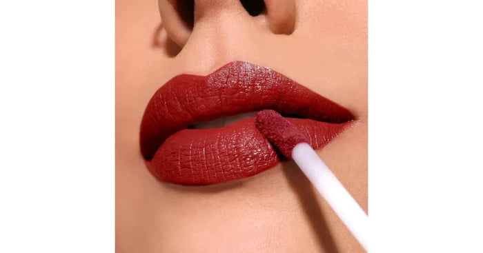 MOIRA Lip Divine Liquid Lipstick - Sassy