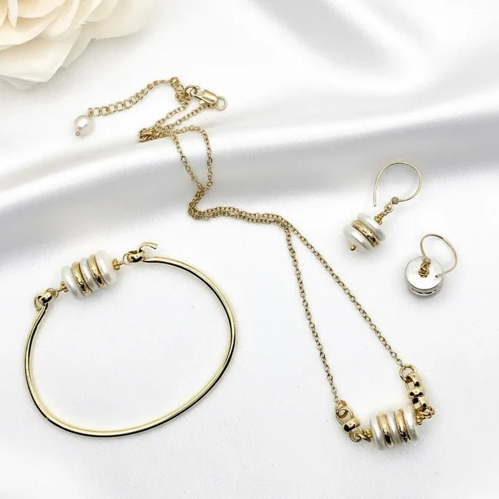 Elegant Natural Pearl 3-Piece Bridal Jewelry Set in Gold color