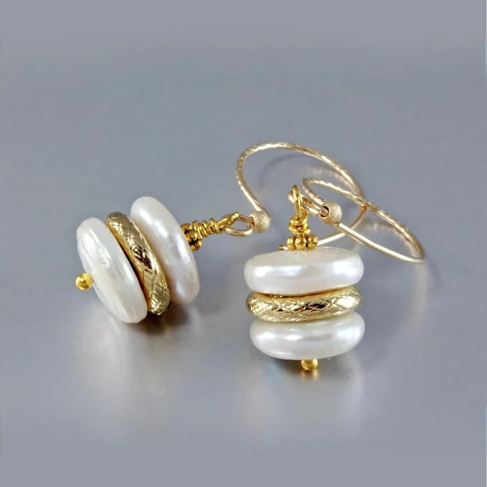 Elegant Natural Pearl 3-Piece Bridal Jewelry Set in Gold color