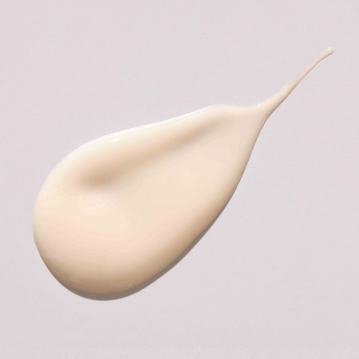 milk-shake-no-frizz-allowed-perfecting-glistening-light-milk-texture