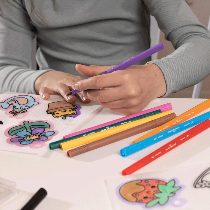 Ooly Shrink Its DIY Shrink Art Kit - Fun Friends