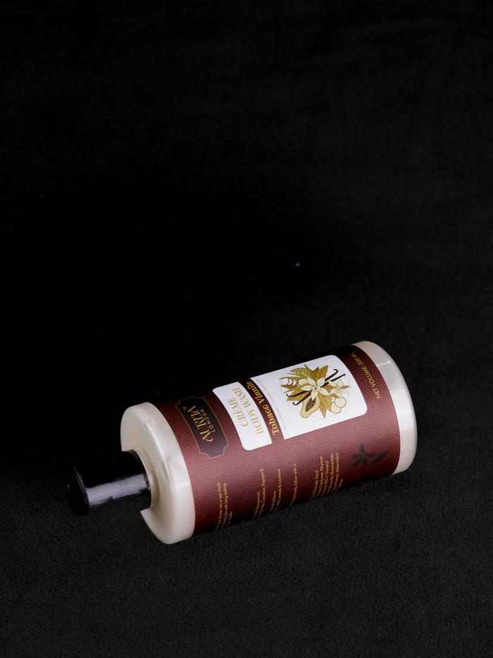 Tobacc Vinnile Crème Body Wash By Aureia London - 300ml Aureialondon
